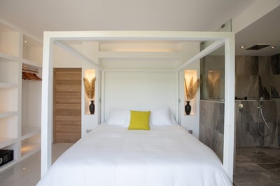 Luxury Villa Photo #35