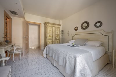 Luxury Villa Photo #44