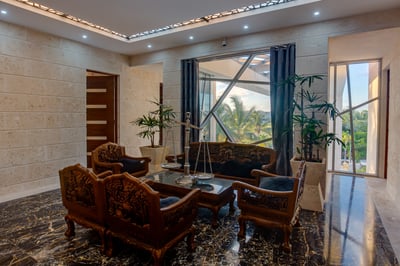 Luxury Villa Photo #27