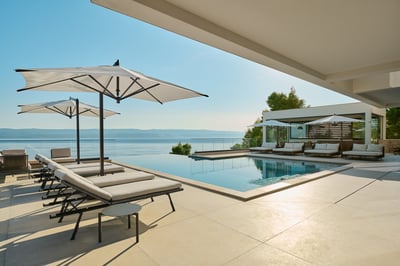 Luxury Villa Photo #16