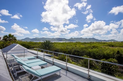 Luxury Villa Photo #17