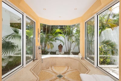 Luxury Villa Photo #33