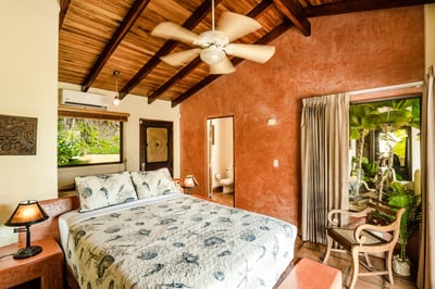 Luxury Villa Photo #21