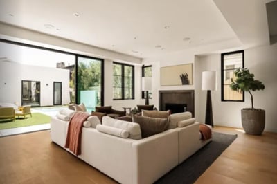 Luxury Villa Photo #6