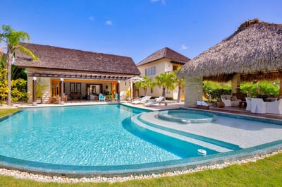 Luxury Villa Photo #2