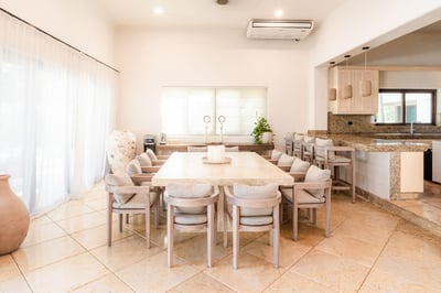 Luxury Villa Photo #14
