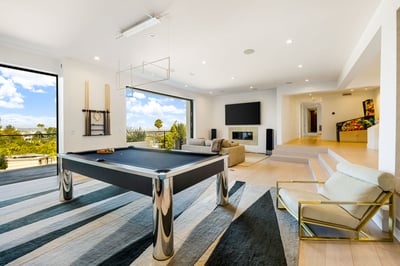 Luxury Villa Photo #37