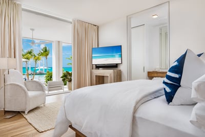 Luxury Villa Photo #40
