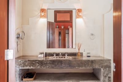 Luxury Villa Photo #37