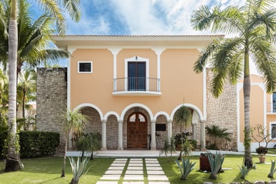 Luxury Villa Photo #15