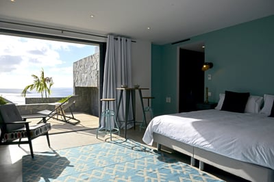 Bedroom 4: On the lower level. King size bed that can be separated into twin beds, air conditioning,