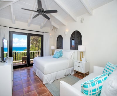 Luxury Villa Photo #17