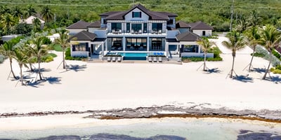 Luxury Villa Photo #2