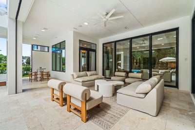 Luxury Villa Photo #12