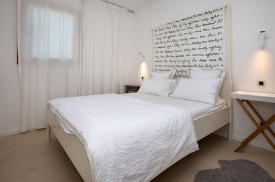 Luxury Villa Photo #39