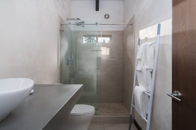 Luxury Villa Photo #34