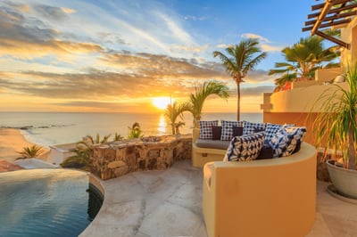 Luxury Villa Photo #14