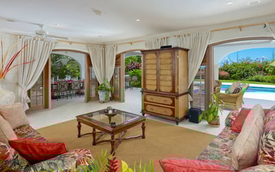 Luxury Villa Photo #7