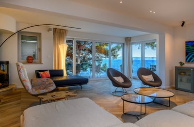 Luxury Villa Photo #32