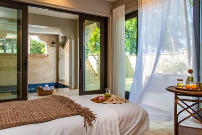 Luxury Villa Photo #24