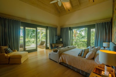 Luxury Villa Photo #44