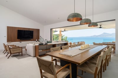 Luxury Villa Photo #18