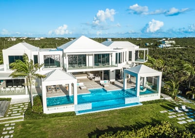 Luxury Villa Photo #2