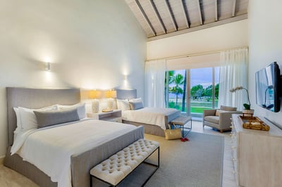 Luxury Villa Photo #27