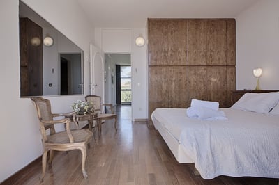 Luxury Villa Photo #27