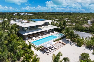 Luxury Villa Photo #2