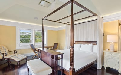 Luxury Villa Photo #36