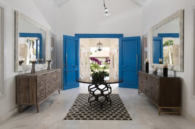 Luxury Villa Photo #13