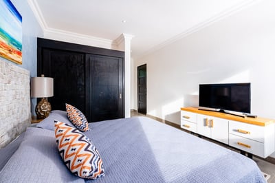 Luxury Villa Photo #19