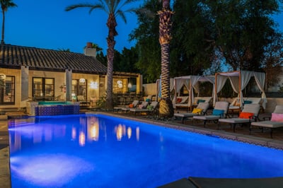 Luxury Villa Photo #18
