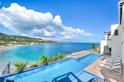 Luxury Villa Photo #3