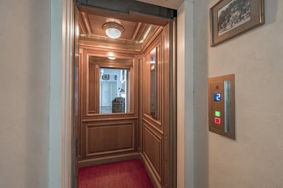Luxury Villa Photo #14