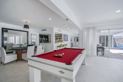 Luxury Villa Photo #30