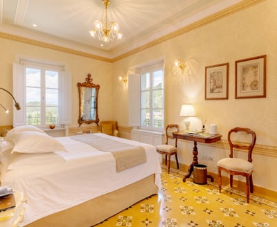 Luxury Villa Photo #12