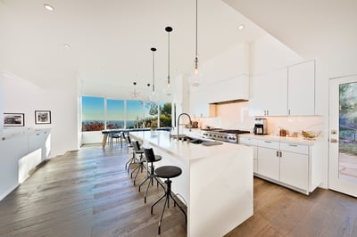 Luxury Villa Photo #30