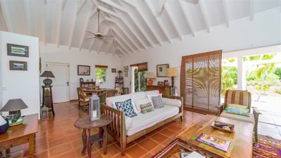 Luxury Villa Photo #18