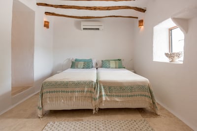 Luxury Villa Photo #53