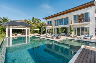 Luxury Villa Photo #5