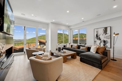 Luxury Villa Photo #2