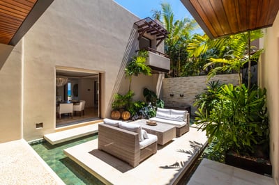 Luxury Villa Photo #43