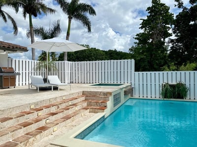 Luxury Villa Photo #4
