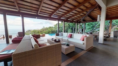 Luxury Villa Photo #8