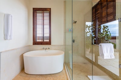 Luxury Villa Photo #45