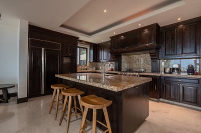 Luxury Villa Photo #13