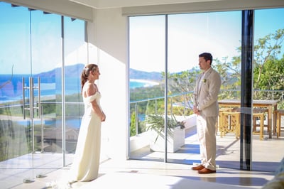 Love is always in the air at Lomas del Mar.
