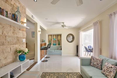 Luxury Villa Photo #17
